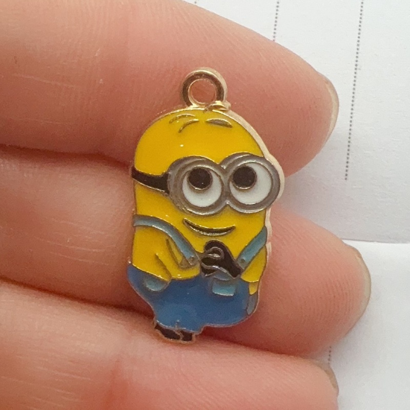 Pendentif en alliage à motif d - Party Games Event avis et prix