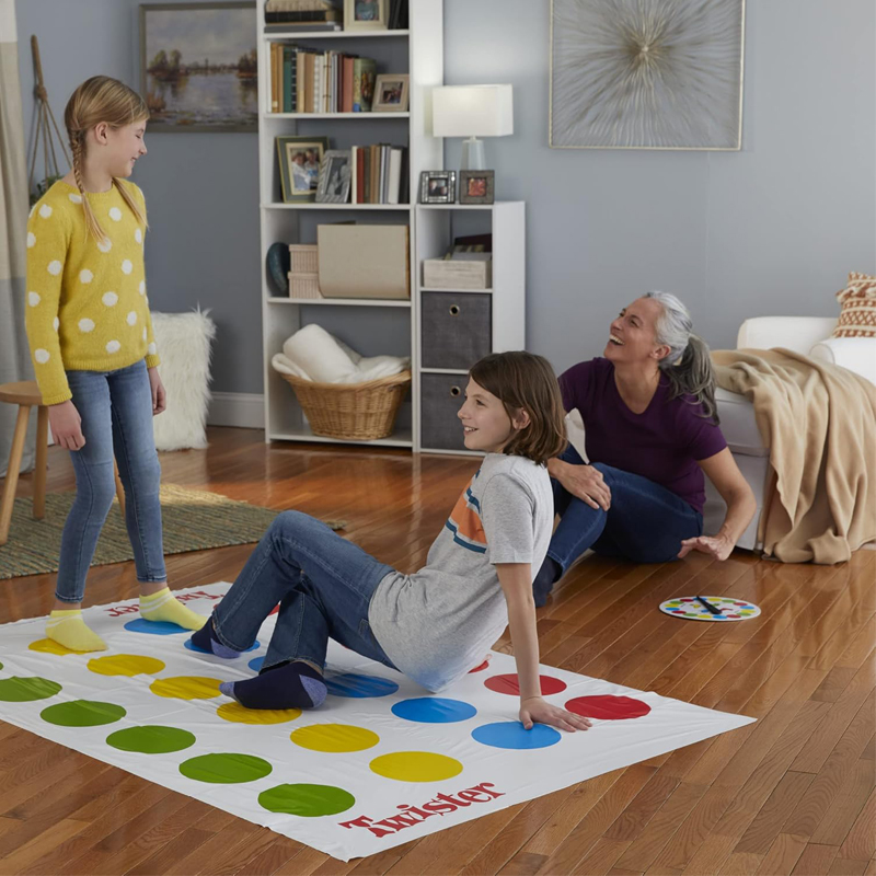 Hasbro Classic Twist Party Gam - Party Games Indoor For 6 12 Year Olds avis et prix