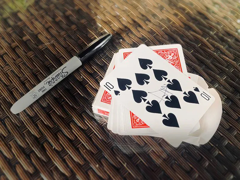 Tours de magie de cartes signé - Party Games Easy avis et prix